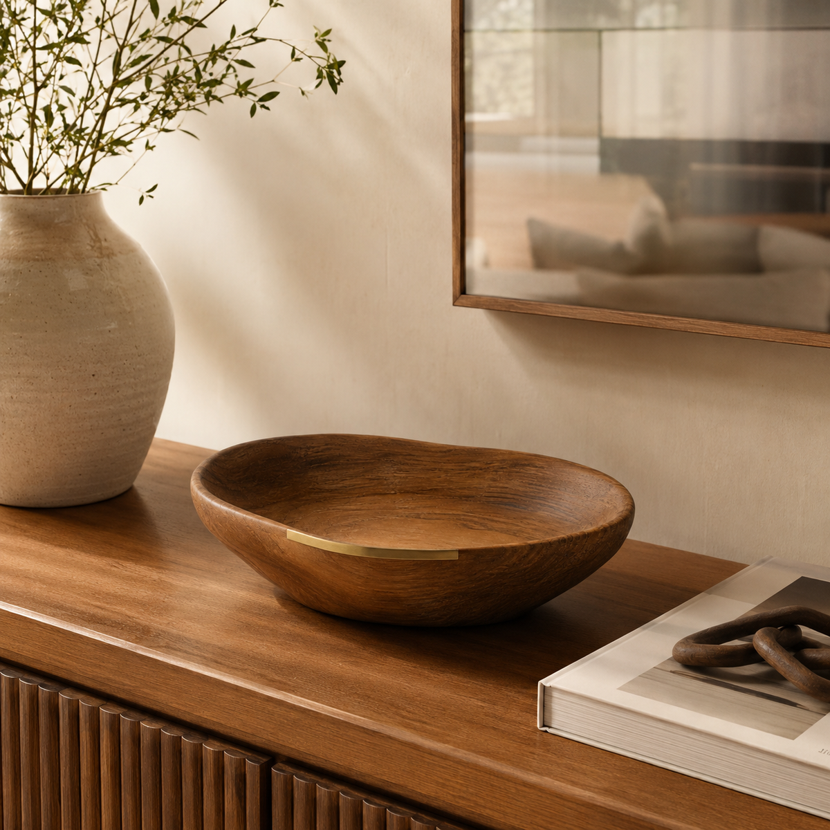 Bowl Decorativo Aruã em Madeira Natural e Latão Escovado