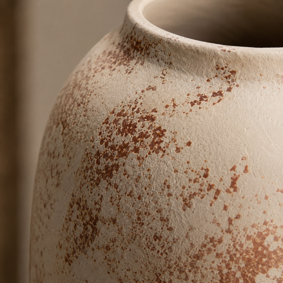 Vaso Ravena em Cerâmica Texturizada