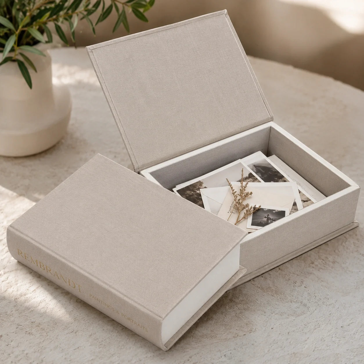 Livros Decorativos Élise com Compartimento e Efeito Linho – Kit 2 Peças