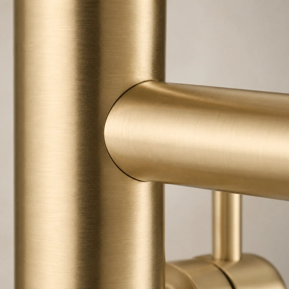 Torneira de Lavatório Lumière em Latão Dourado Escovado