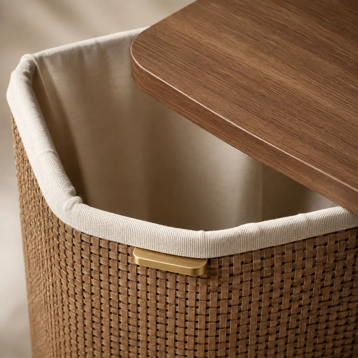 Cesto de Roupas Liora em Rattan Natural e Freijó