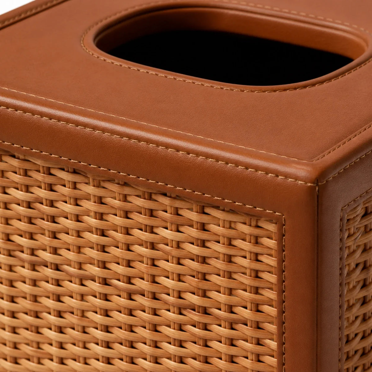 Porta-Lenços Marceau em Rattan Natural e Couro