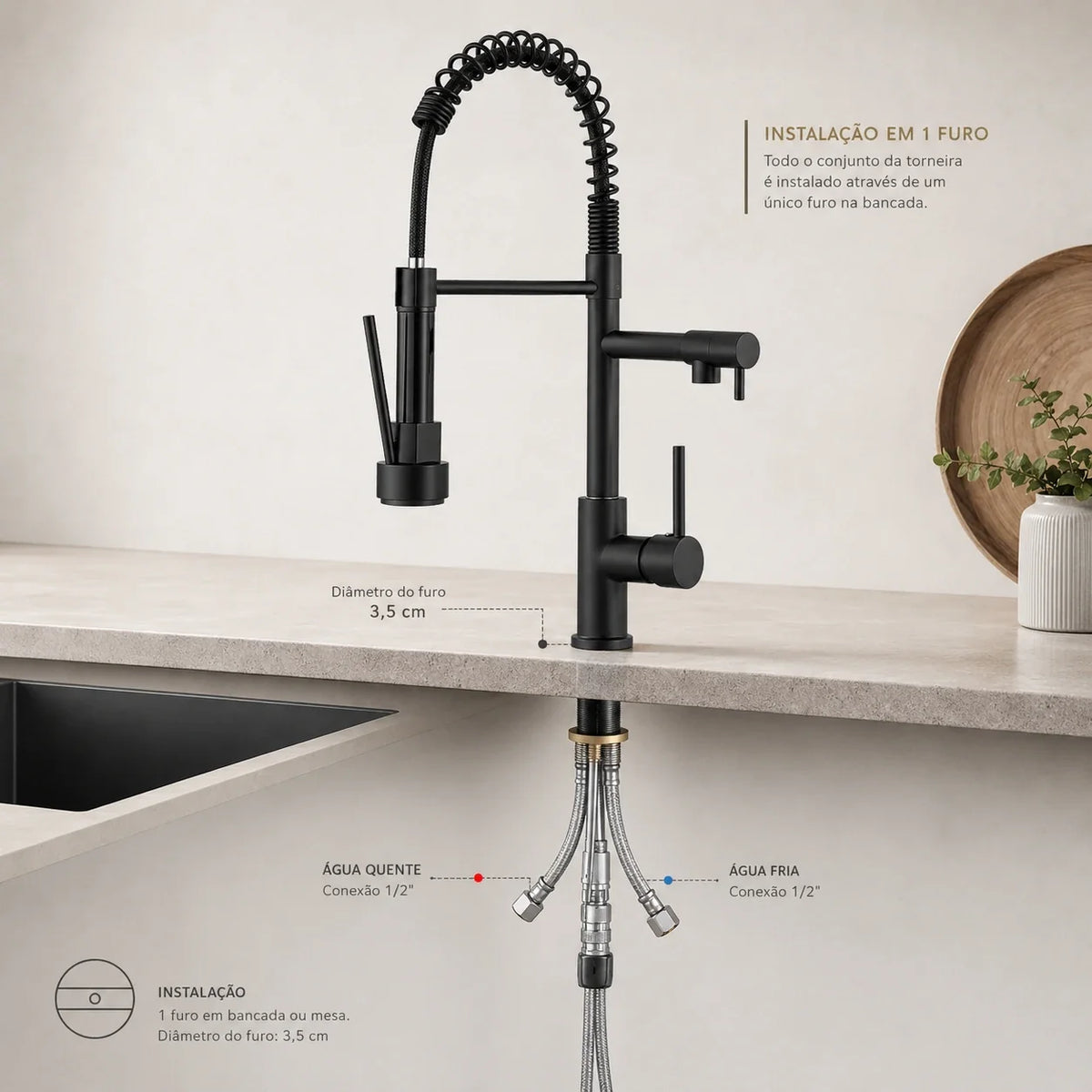 Torneira Gourmet Monocomando para Cozinha Aveline Preta com Bica Flexível