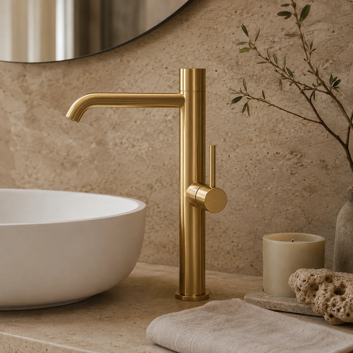 Torneira de Lavatório Lumière em Latão Dourado Escovado