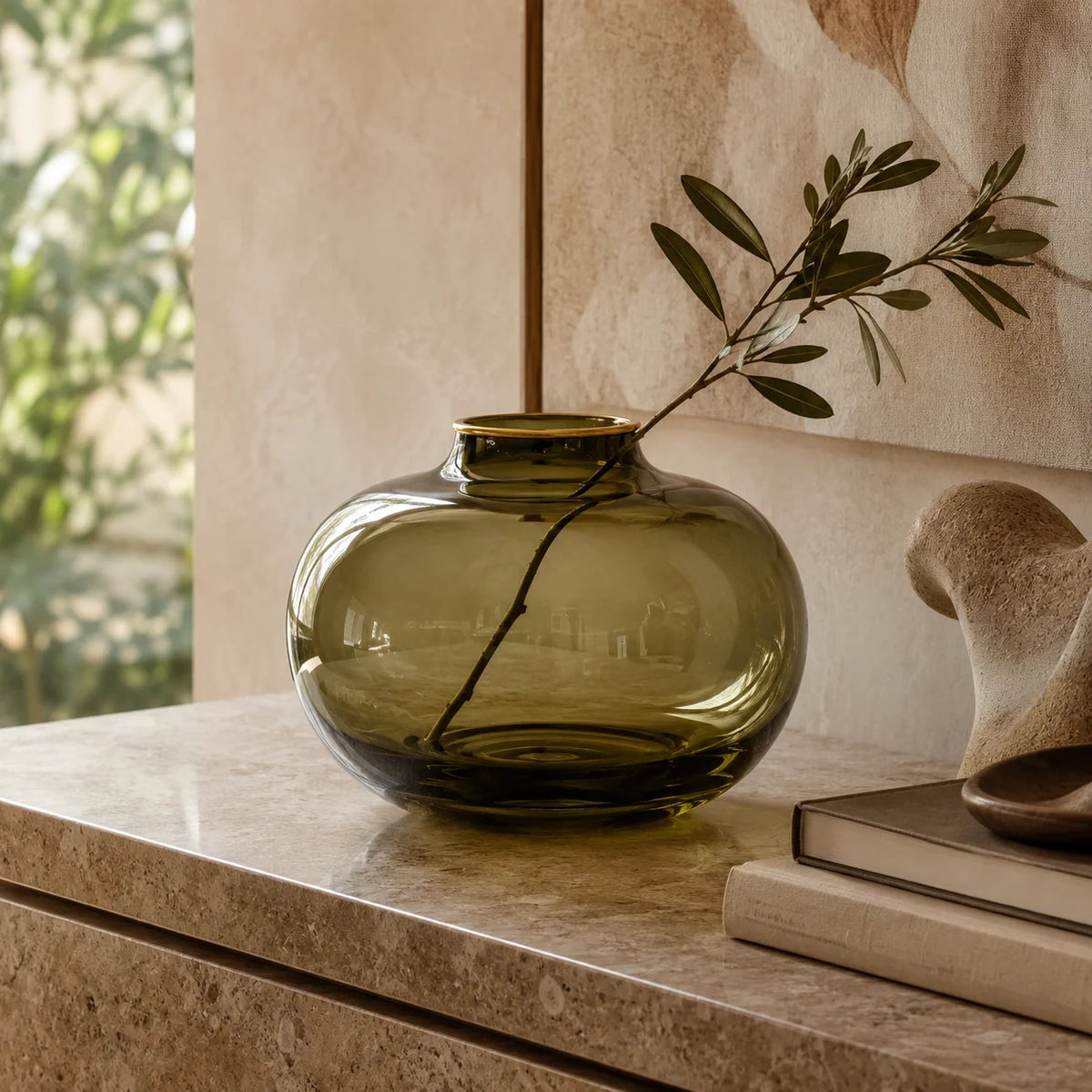 Vaso Aurore em Vidro Soprado Verde Oliva e Ouro