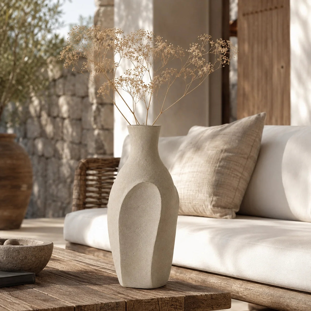 Vaso Siena em Cimento Areia com Forma Escultural